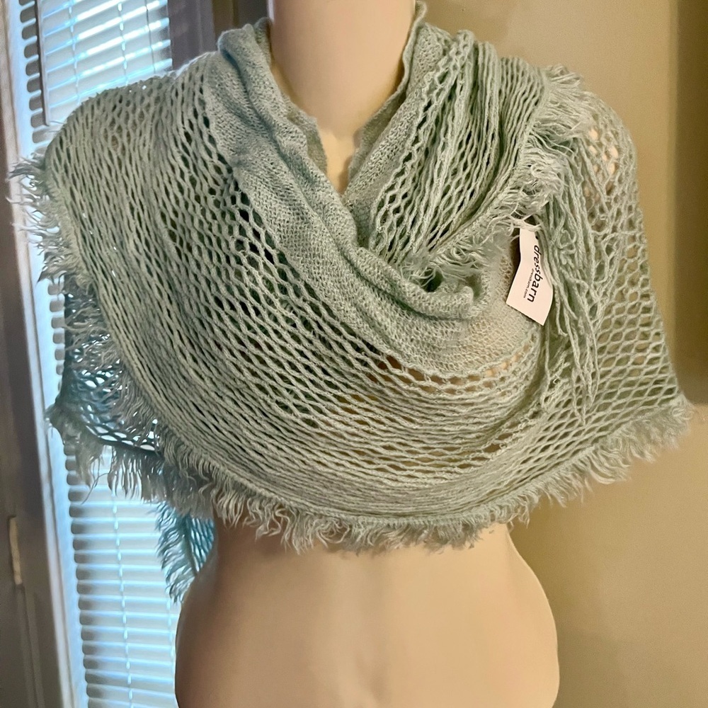 NWT Dressbarn Light Blue Knit Shawl - Picture 5 of 14
